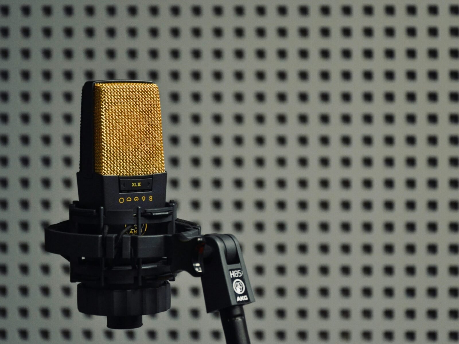 Mauricio Umansky and Jason Haber Launch ARA Talks, A New Housing-Focused Podcast with the American Real Estate Association