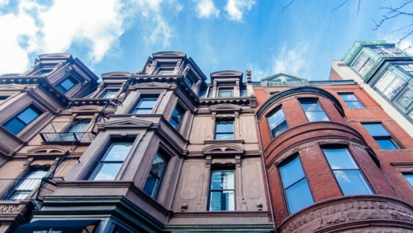 Five costly mistakes owners make with vacant commercial property Five costly mistakes owners make with vacant commercial property