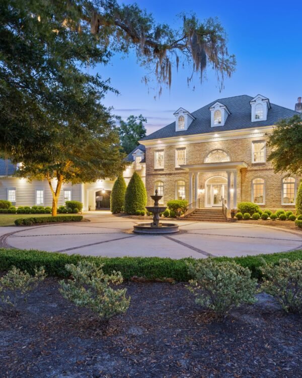 A Singular Lowcountry Estate in South Carolina