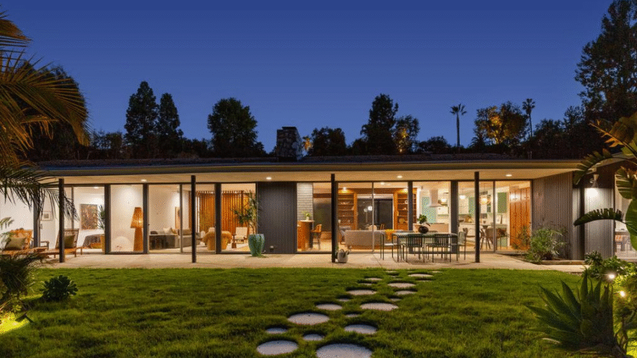 A Stylish Celebration of 1964 Design in Royal Oaks