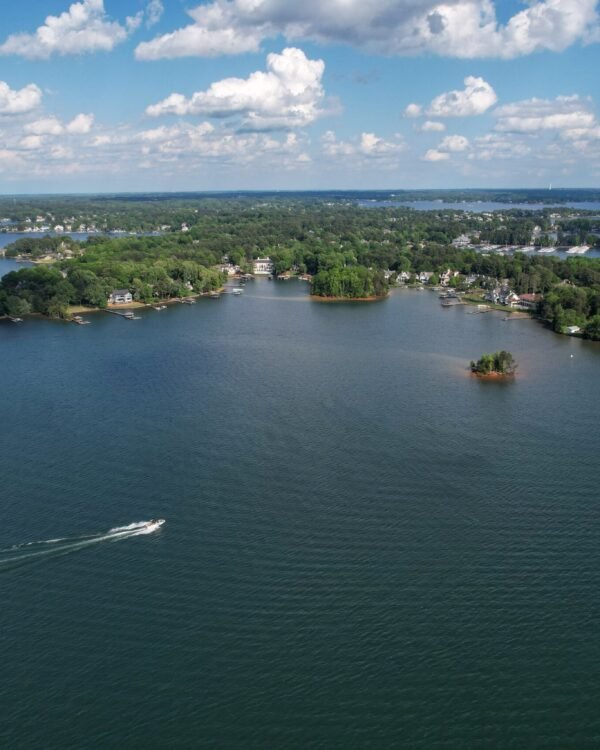 We’re Going to Lake Norman! The Agency Debuts New Location in North Carolina