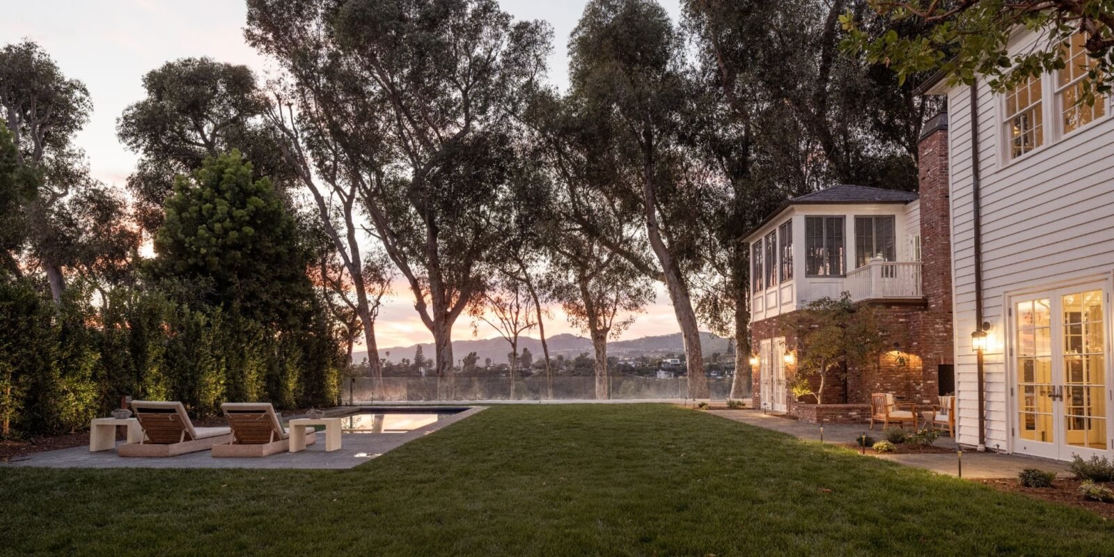An Enchanting Pacific Palisades Hideaway with Uninterrupted Canyon Views