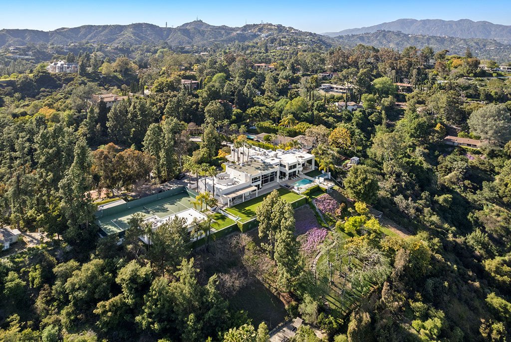Aerial view of the private architectural estate and tennis court at 300 N San Rafael Avenue in Pasadena California.