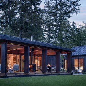 Camphomes Debuts Its First Precision-Made Residence on Bainbridge Island