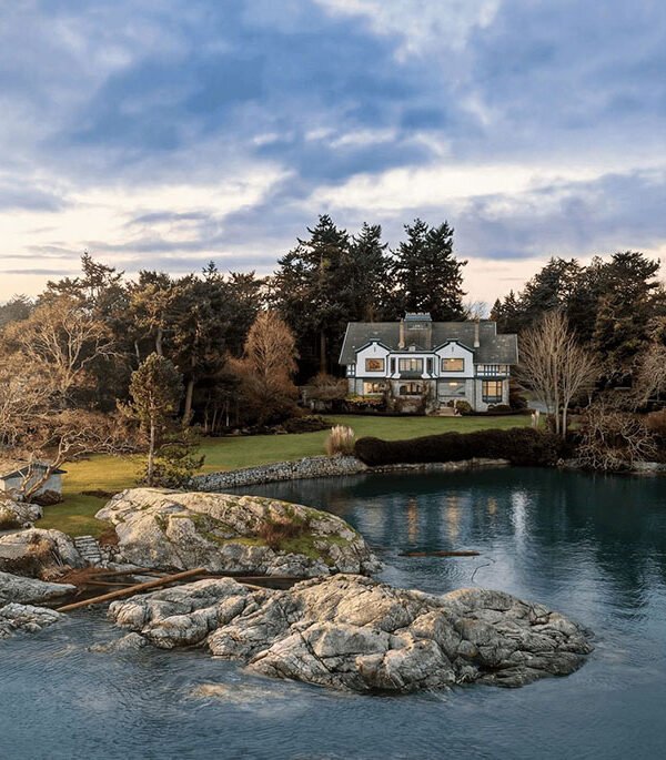 A Storied Waterfront Estate Comes to Market on Vancouver Island’s Oak Bay