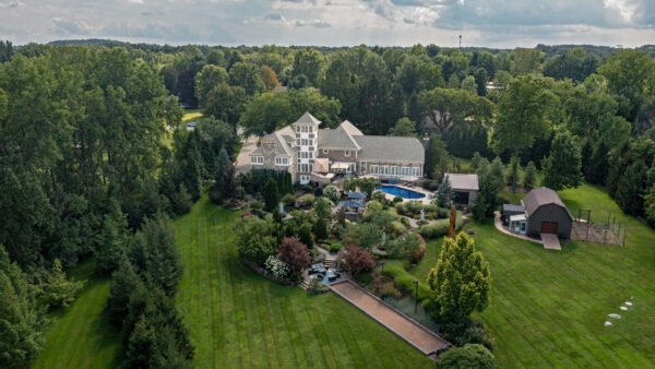 An Enchanting Garden Estate in Richfield, Ohio