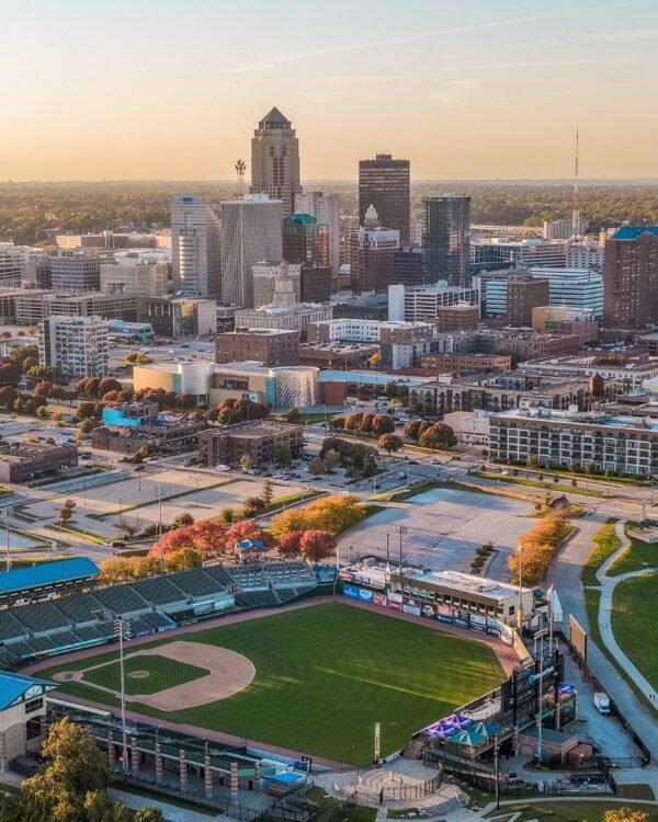 The Agency Debuts New Office in Des Moines
