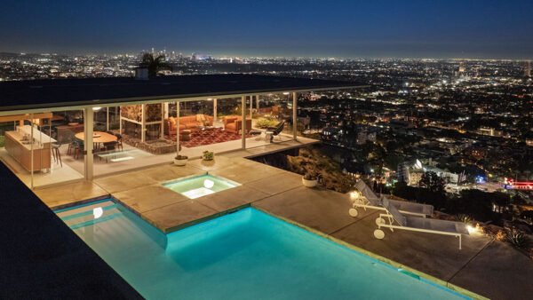 How The Story of the Stahl House Created Renewed Interest in Case Study Architecture